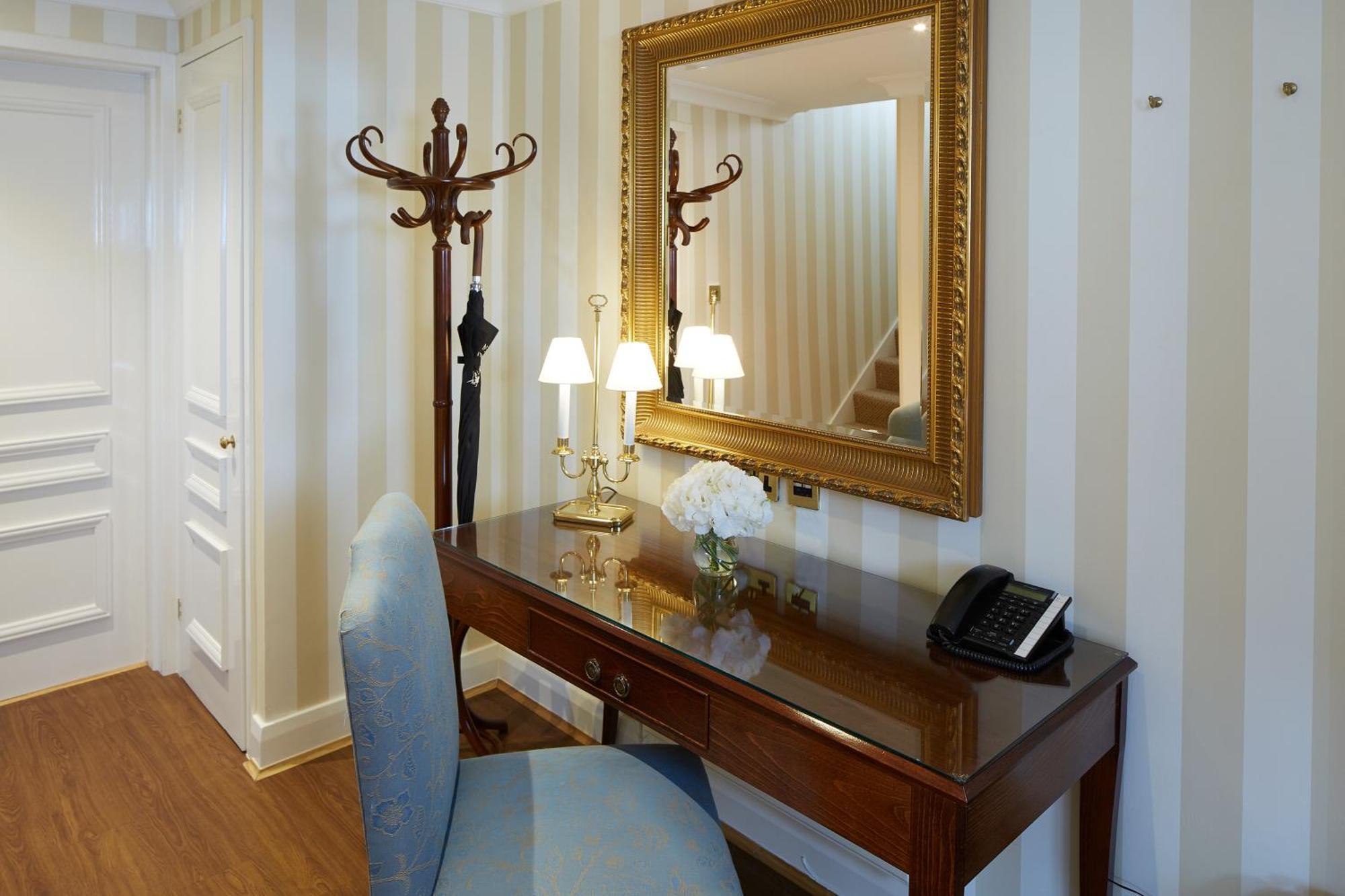 Cheval Thorney Court At Hyde Park Aparthotel Londra Exterior foto
