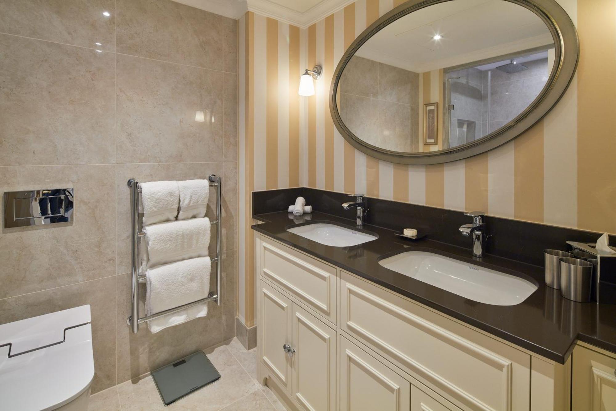 Cheval Thorney Court At Hyde Park Aparthotel Londra Exterior foto