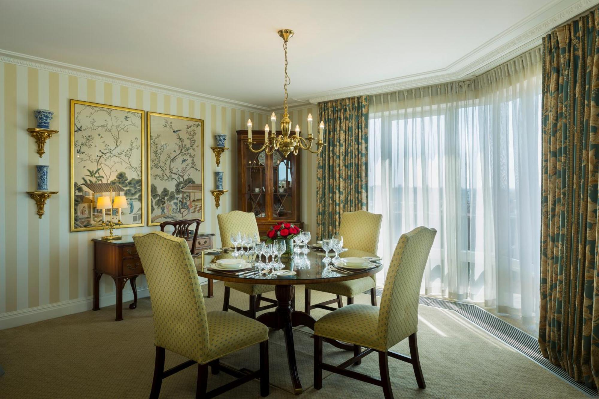 Cheval Thorney Court At Hyde Park Aparthotel Londra Exterior foto