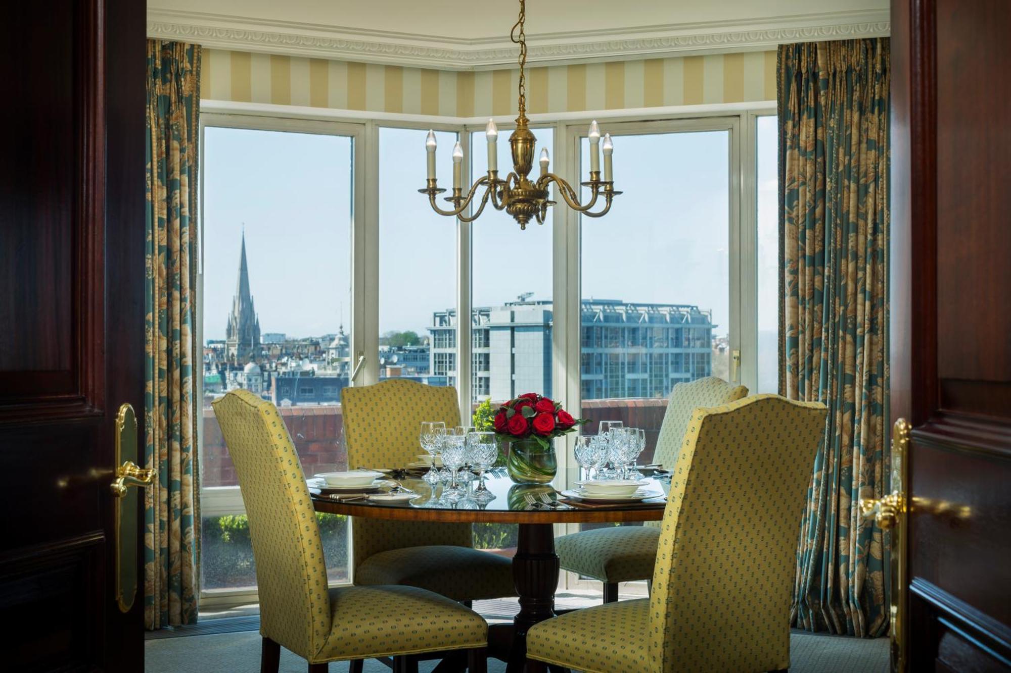 Cheval Thorney Court At Hyde Park Aparthotel Londra Exterior foto